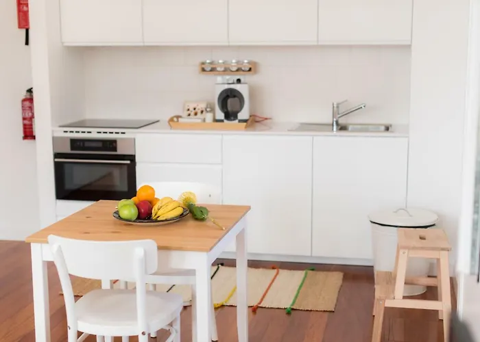 Apartamentos Praça Amarela by Heart of Funchal